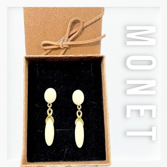 Vintage Monet Cream and Gold Tone Stud Drop Earrings - Picture 1 of 11